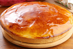「とりいさん家の芋ケーキ」の芋チーズタルト